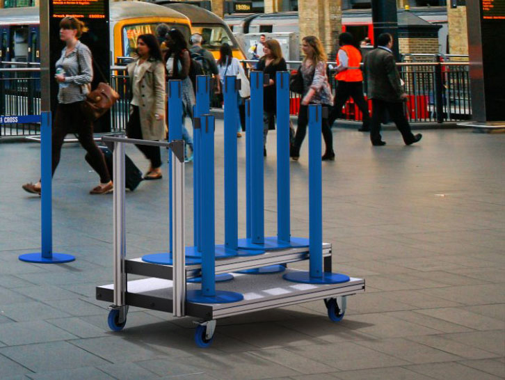Trolley portapostes Dlimit™ en King's Cross Station, Londres